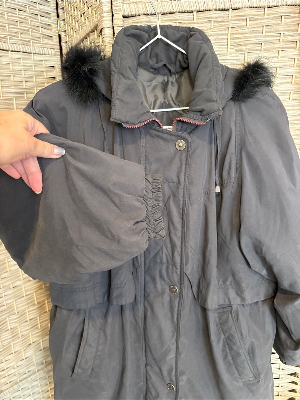 Vintage Towne by London Fog Long Hooded Winter Coat Gray M Petite - Picture 2 of 11